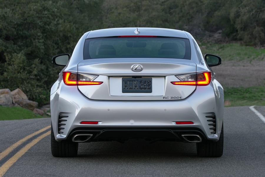  Lexus RC200t 2016 года  (NA) (фото 6 из 16)